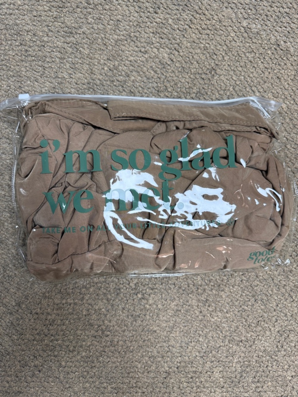 BNWT Good Totes Small Croissant Sling Bag - Picture 2 of 6